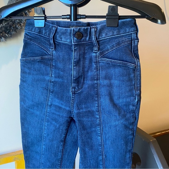 Classic Blue Women's Jeans - Picture 1 of 4